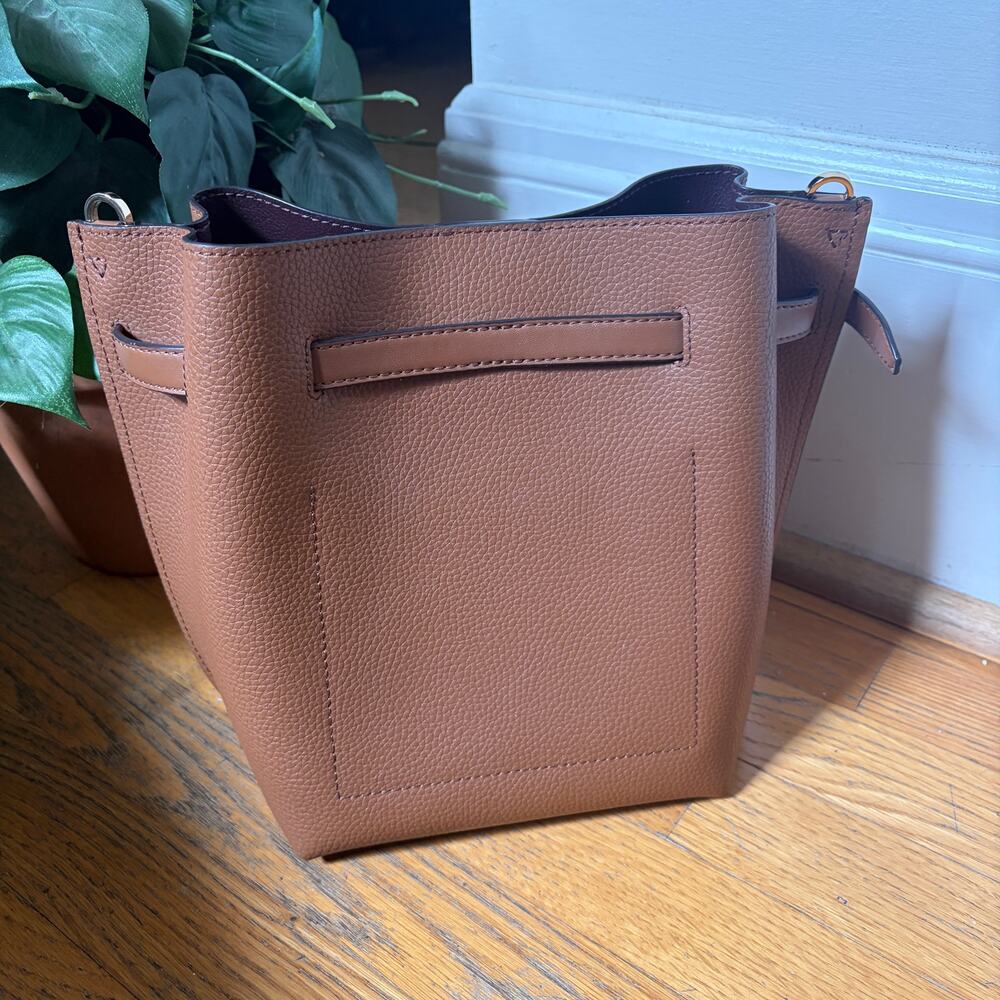 Michael Kors Emilia Small Bucket Messenger Bag Luggage Brown -no strap - Picture 2 of 10